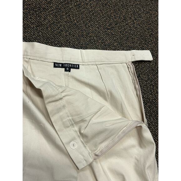 New Frontier Tan Tight Khaki Pants Size 6 - Picture 2 of 3